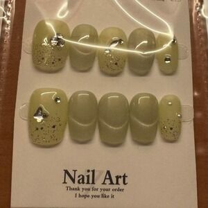 "Moss Mode" – Pre-Designed Nail Set (Size‎ M)